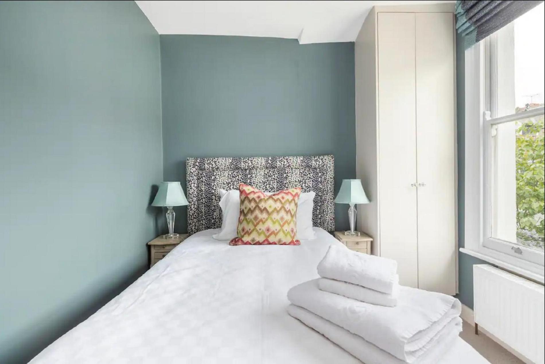 & Leafy - 2 Bedroom In Clapham Apartment